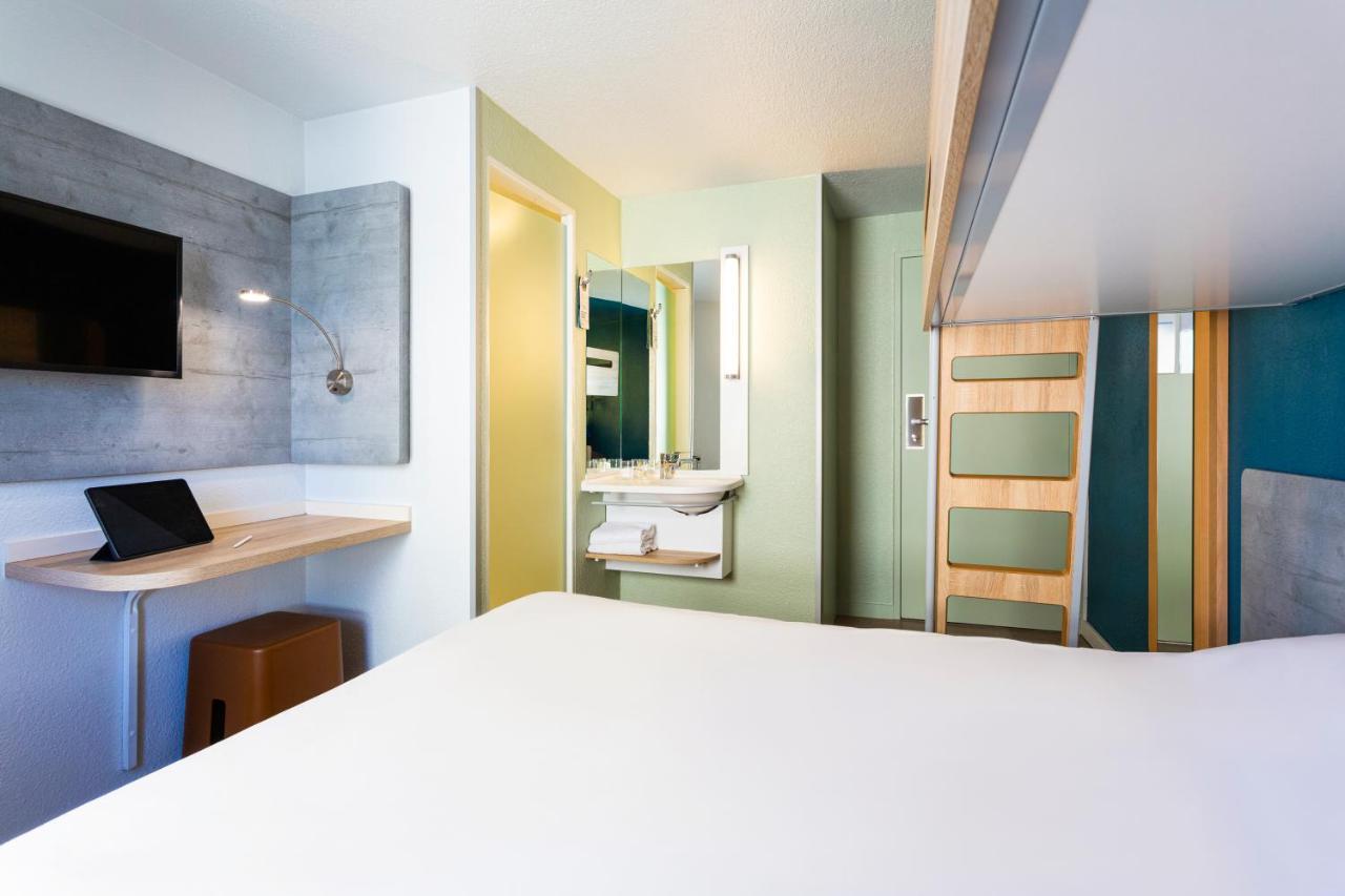 Ibis Budget Rueil Malmaison Exterior photo