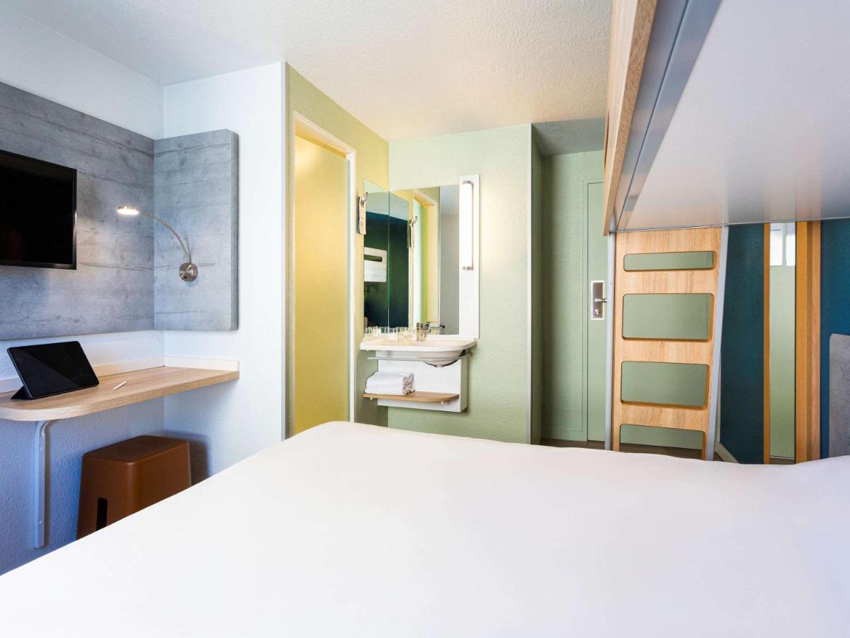 Ibis Budget Rueil Malmaison Exterior photo